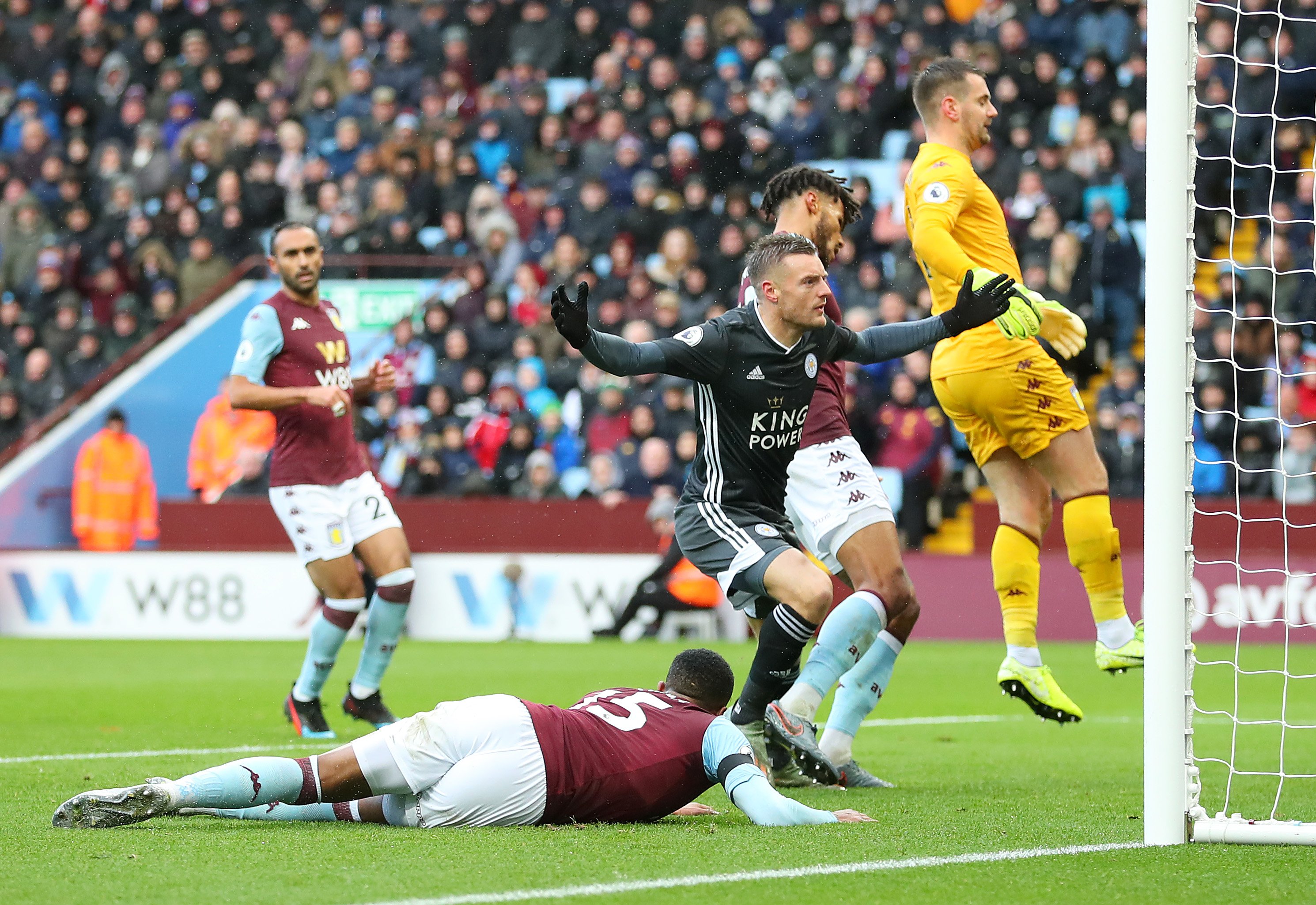 现港足的目 现港足的目